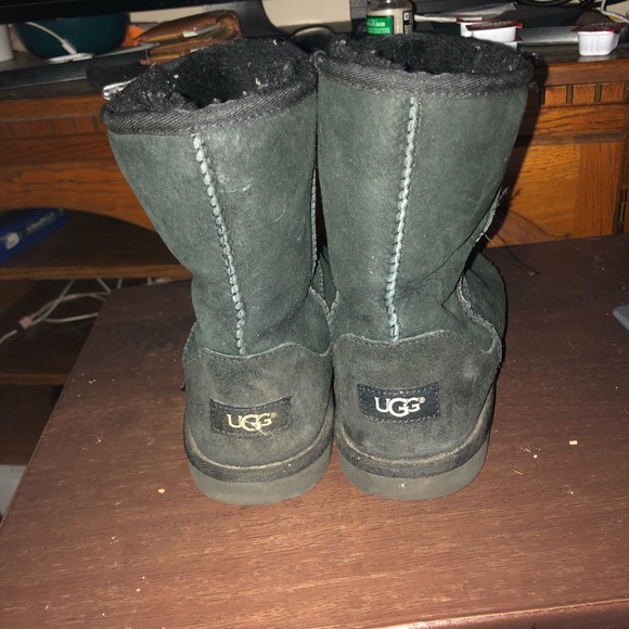 Ugg boots - Picture 2 of 2